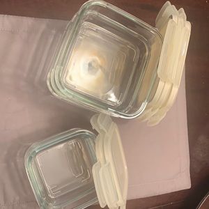Pampered chef square glass dishes with lids